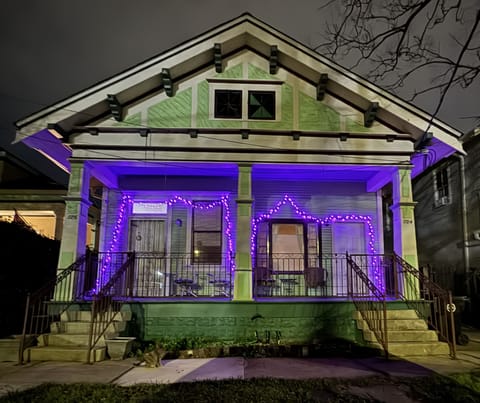 Artist Haint
Entire shotgun home.