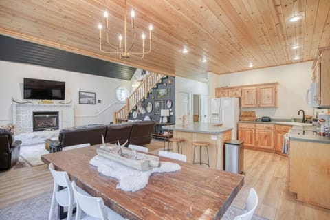 Open concept – Dining and Living Room with fireplace