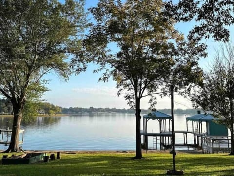 Excellent spot on the water with a beautiful open water view. 