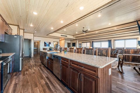Lots of counter space for prepping all your food!