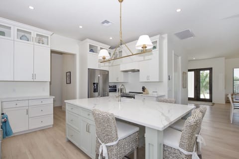 Island Seating for 4