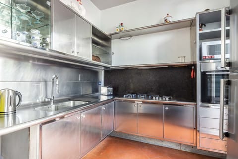 Activities, Balcony / Terrace / Patio, Facilities, Main Entrance, Spring, Summer