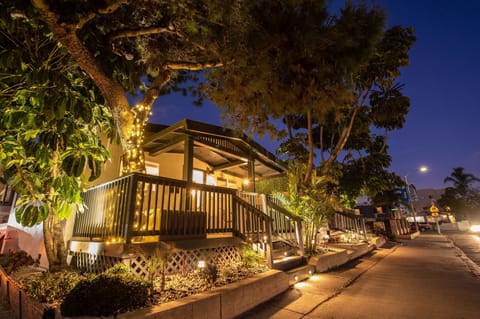 A picture-perfect welcome awaits at our enchanting retreat. Step into a world of relaxation and adventure from the moment you arrive.