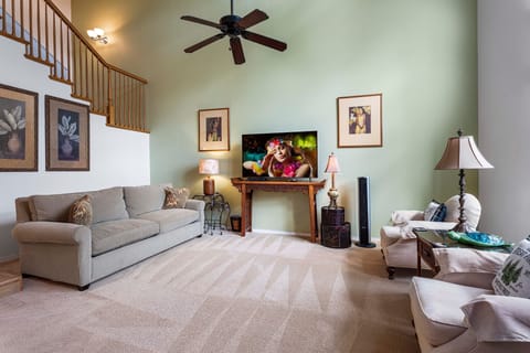 Spacious living area at this Waikoloa Beach Resort rental