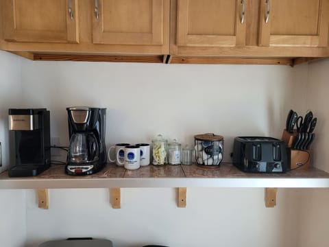 Coffee bar with single serve and pot coffee maker with sweeteners and filters