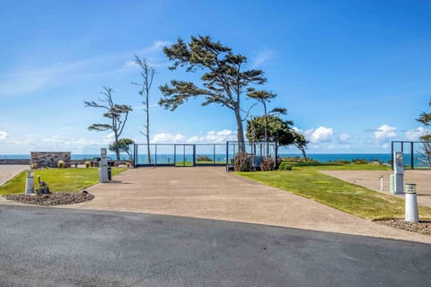 Oceanfront Site P 130 R (2)