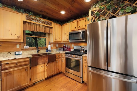 Majestic View - Fully Equipped Kitchen