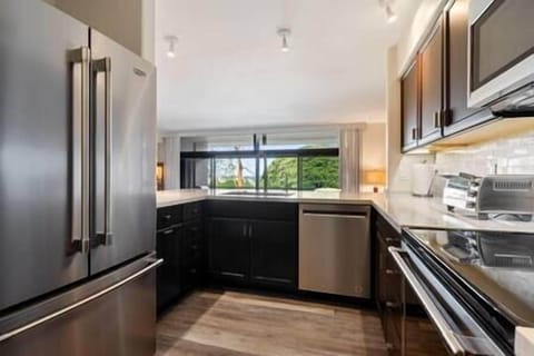 Fully Remodeled kitchen with upgraded appliances