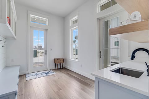 Entryway/Mud Room, 1st Floor