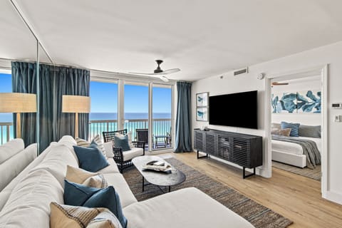 Beach Vibes - Located at Pelican Beach Resort