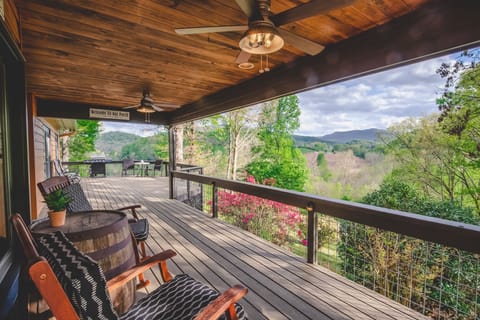 Welcome to Hickory Hollow!  Look at that View!!!