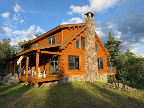 Tumbledown Cabin Exterior