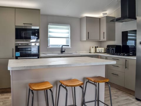 Kitchen area | Solway Heights 8 - Bonnie Escapes, Southerness