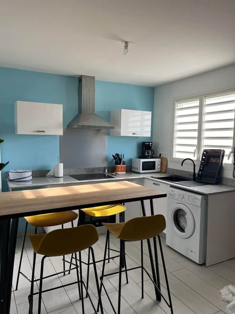 Kitchen with dining table