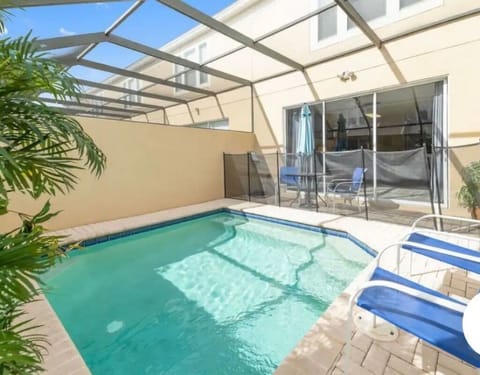 Private pool