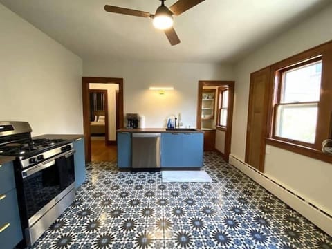 44b1f7ad d49e 4611 85fe 2d82831c2ce5