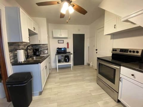 Cac03106 dae9 4eb9 8c6d 87696600ab58