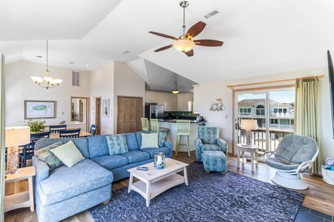 Top Level Living Area