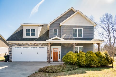 The neighborhood is a serene, safe and beautiful