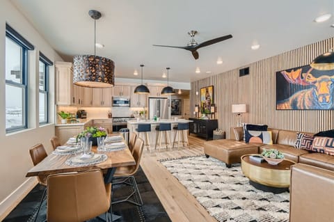 Welcome to Your Stylist Mountain Secret Getaway!