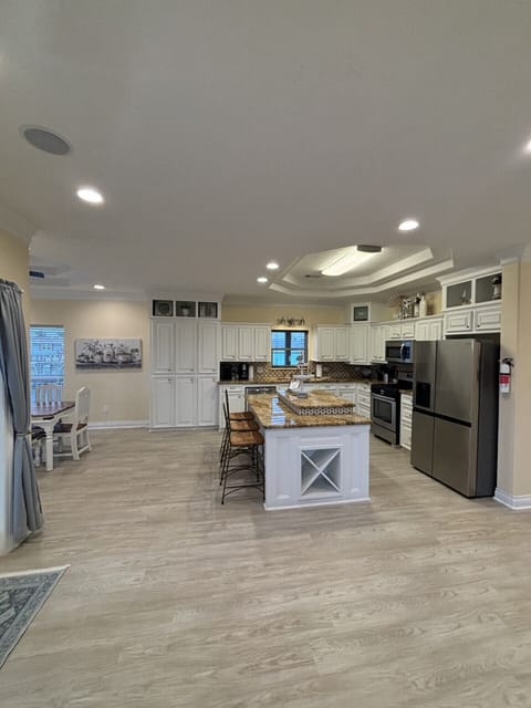 Family Room to Kitchen view