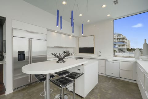 The White House of Holiday Isle - Destin - Kitchen