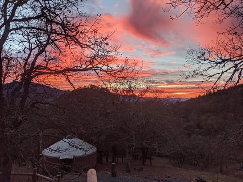 Sunrise over Applegate Valley 