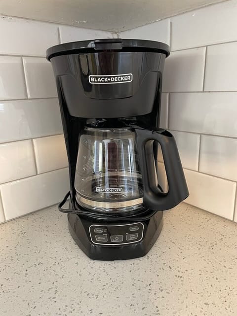 Drip coffee maker 