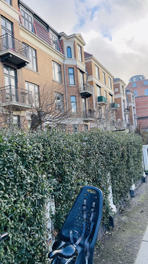 Building Exterior, Outdoor