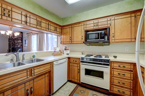 Soaps, flour, sugar, 2 kinds of coffee. We tried to think of it all