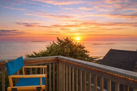 Welcome to the sunrise at Orr's overlook!