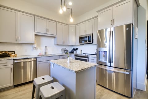 Kitchen | Cooking Basics | Drip Coffee Maker | Dishware/Flatware