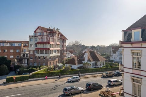 Immediate Surroundings [summer] (<1 km)