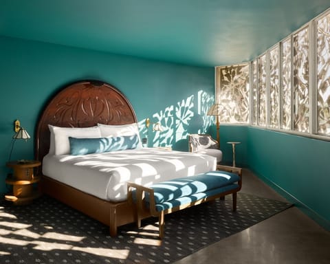 Unit with 1 King size bed. Exact unit will be assigned upon arrival.