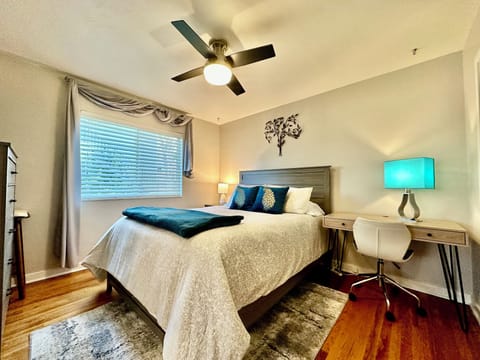 Queen Size with Sterns & Foster mattress, high thread count sheets & Hunter Fan.