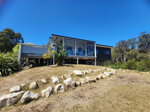 View of the unit coming up the driveway