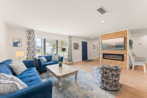 Relax in this bright, stylish living space and make unforgettable memories.