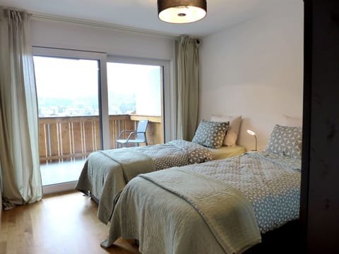 Furniture, Property, Window, Building, Comfort, Pillow, Azure, Wood, Bed Frame, Shade