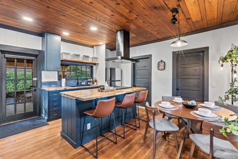Open concept kitchen with industrial flare!