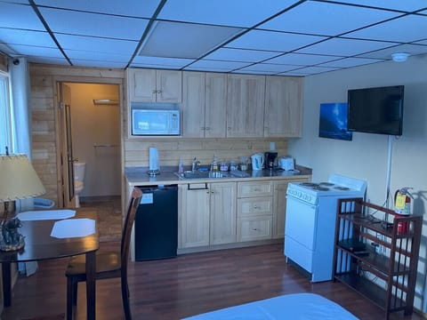 kitchen area / Main room