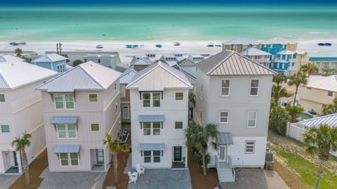 Stay Sunny, Steps to the Beach