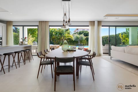 e3946c12-8090-49cf-be6c-42c22e07fe9e