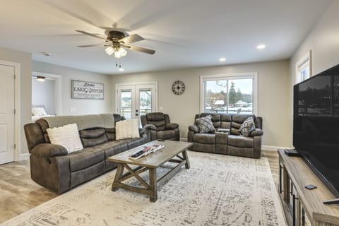 Beaverton Vacation Rental | 3BR | 1BA | 1,500 Sq Ft | 4 Steps to Access