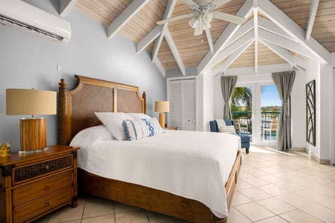 Master bedroom on 3 floor