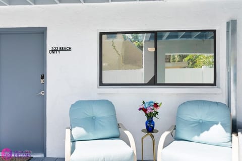 Private patio for relaxing after a day at the beach or Siesta Key Village