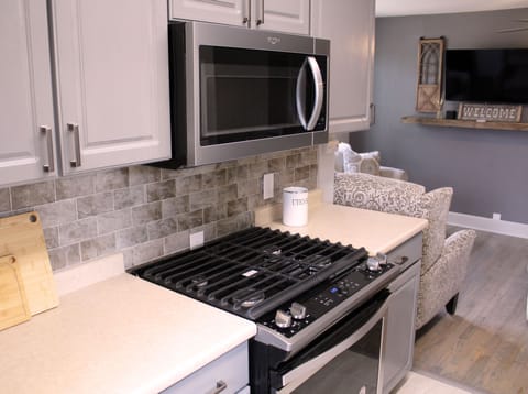 Kitchen with Stove, Microwave, Washer/Dryer, Dishwasher