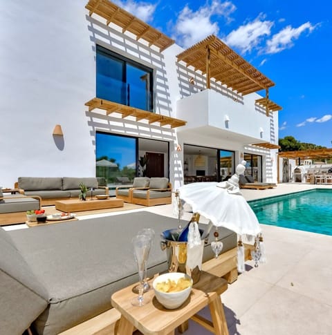 Villa Lujo - by Almarina Villas (7503)