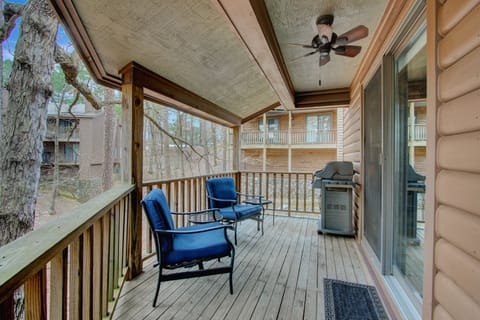 Sip a cocktail or sweet tea while grilling your steak