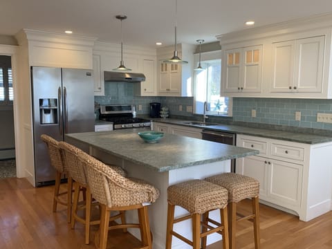 Kitchen (second floor)