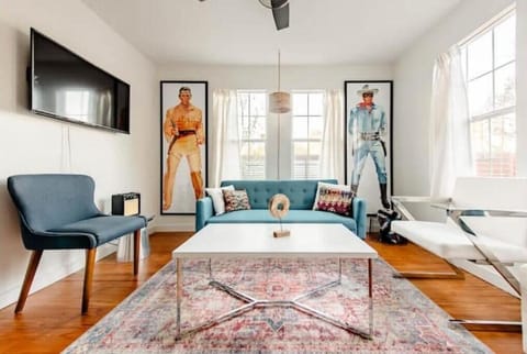 Cozy and stylish living room with Google Fiber internet and 43 inch Smart TV.